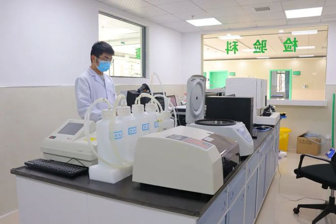 大冶市民家門口的健康守護站 又一社區衛生服務中心啟用，檢驗檢測服務再升級
